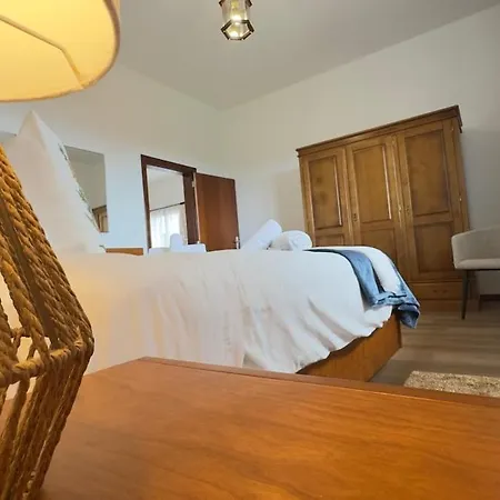 Traditional T2 Hiking Apartment *