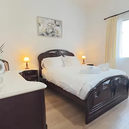 Traditional T2 Hiking Apartment *